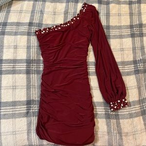 One shoulder bejeweled dress